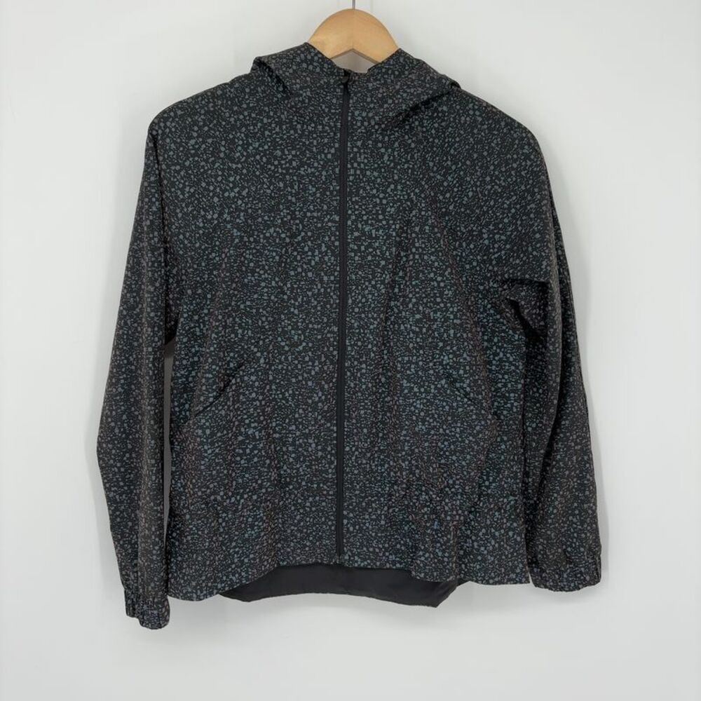 lululemon athletica Over Reflective Windbreaker